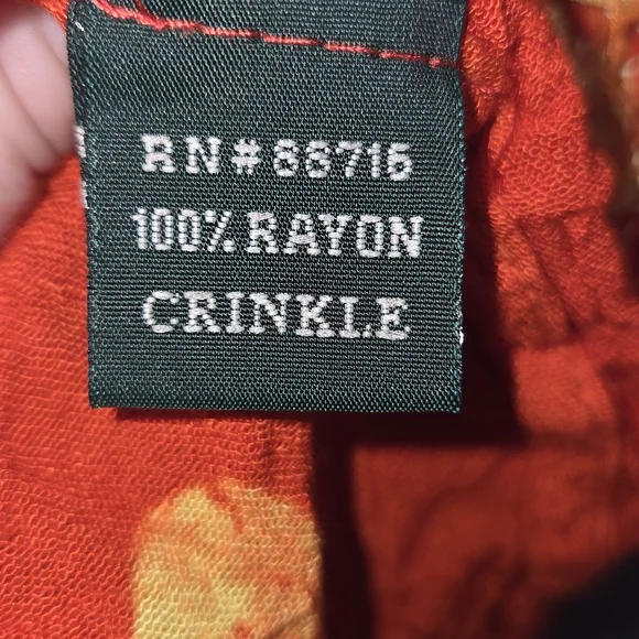 Red and Gold Flutter Sleeve Ruffled Blouse - Picture 4 of 6